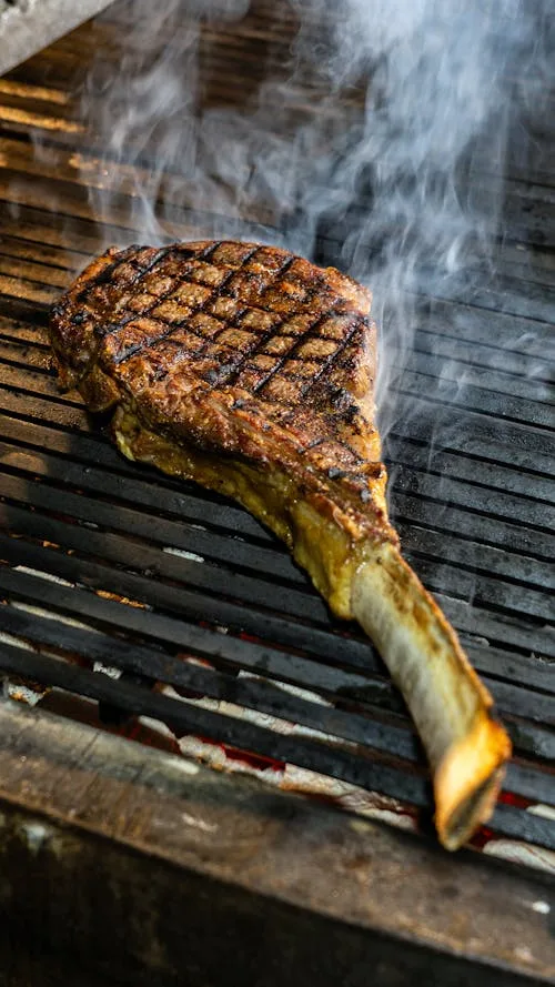 Tomahawk de Los Ches con chimichurri